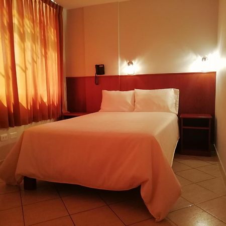 Hostal Vasco Tacna Exteriör bild