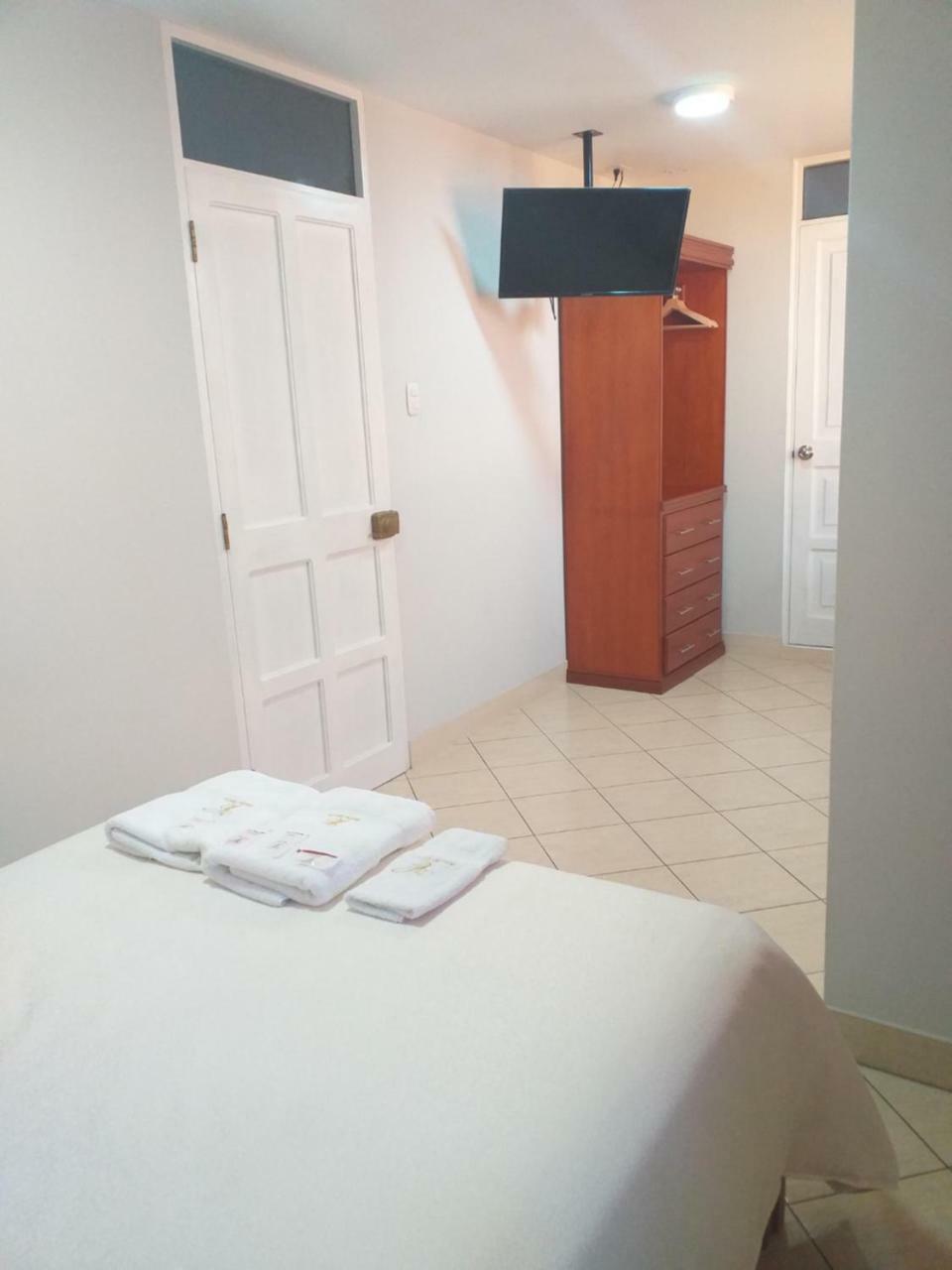 Hostal Vasco Tacna Exteriör bild