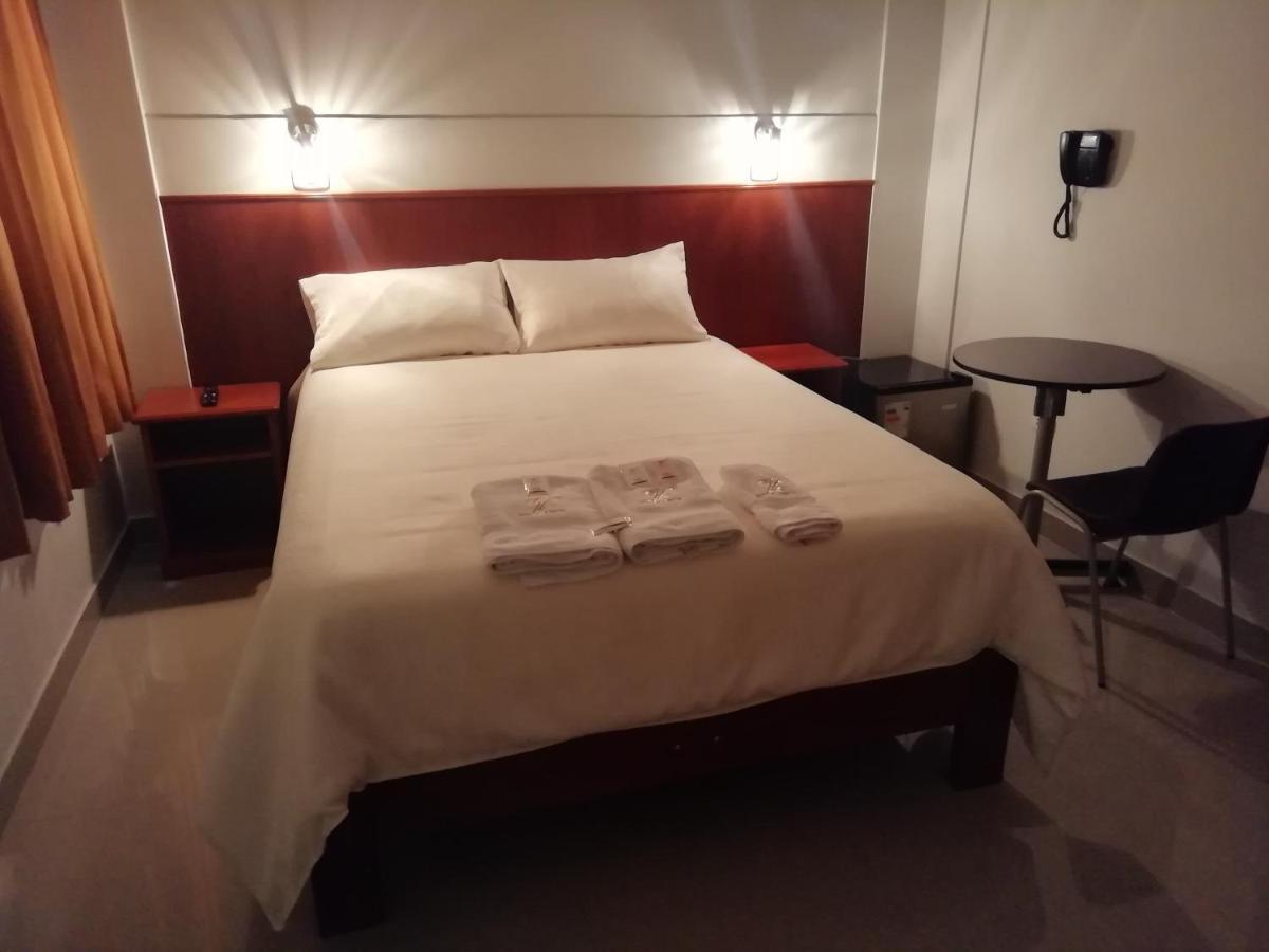 Hostal Vasco Tacna Exteriör bild